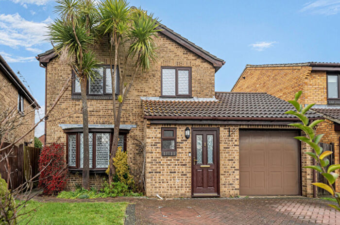 4 Bedroom Detached House For Sale In Merryfield, Fareham, Hampshire, PO14