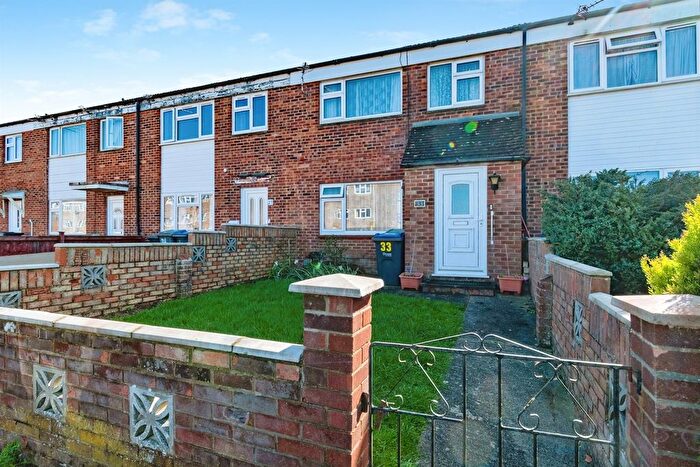 3 Bedroom Terraced House For Sale In Francis Street, Trowbridge, BA14