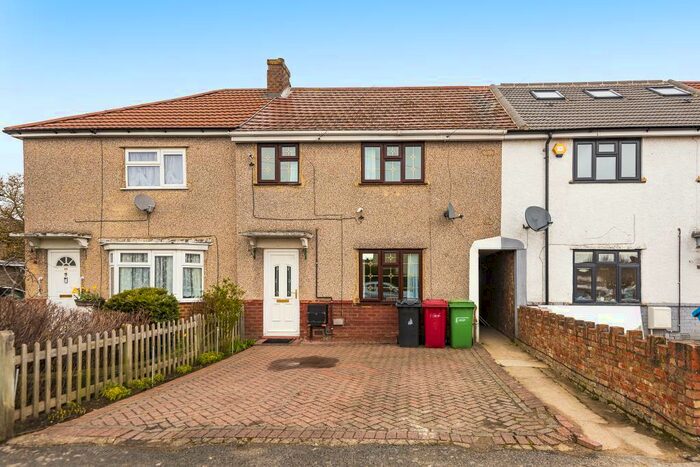 4 Bedroom Terraced House To Rent In Slough, Berkshire, SL2