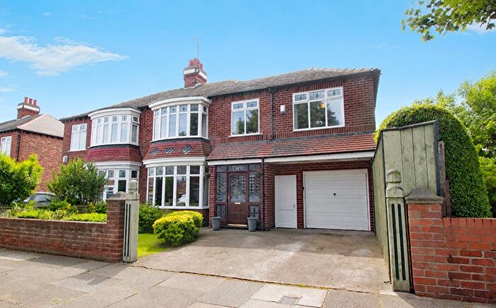 4 Bedroom Semi-Detached House For Sale In Richmond Road, Redcar, TS10