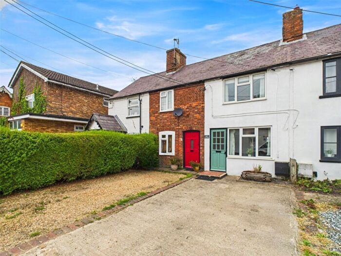 2 Bedroom Terraced House For Sale In Lower Road, Chinnor, OX39