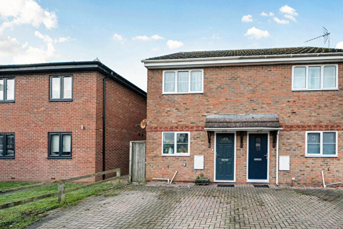 2 Bedroom Semi-Detached House For Sale In The Bevers, Mortimer Common, Reading, RG7