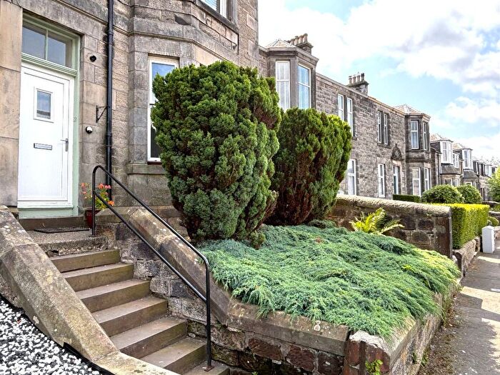 2 Bedroom Flat For Sale In Victoria Terrace, Dunfermline, KY12