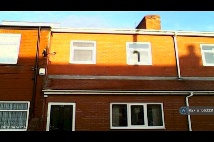 1 Bedroom Flat To Rent In Upper Aughton Road, Southport, PR8