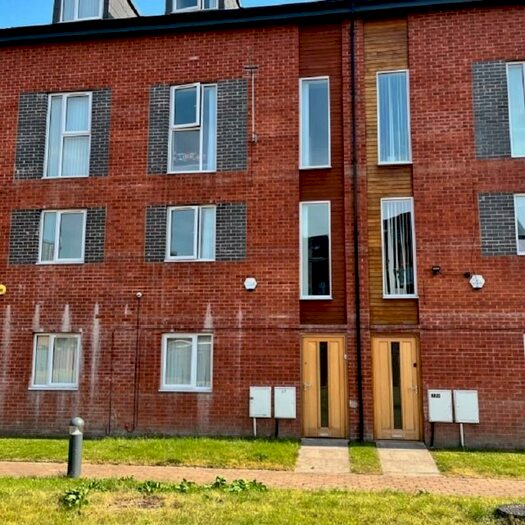 4 Bedroom Town House To Rent In Northumberland Road, Old Trafford, Manchester., M16