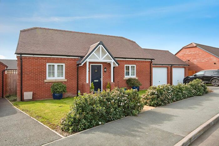 2 Bedroom Detached Bungalow For Sale In Hayden Road, Buntingford, SG9
