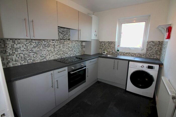 2 Bedroom Flat To Rent In A Wellington Street, Eastwood, Nottingham, NG16