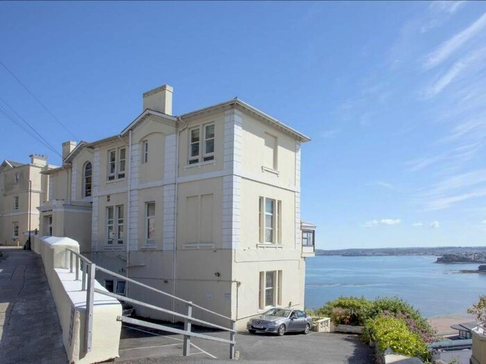2 Bedroom Flat To Rent In Warren Road, Torquay, TQ2