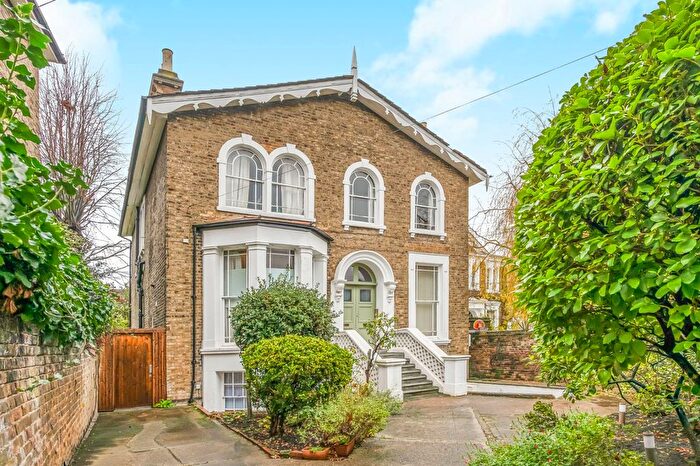 1 Bedroom Flat To Rent In Wimbledon Park Road, West Hill, SW18