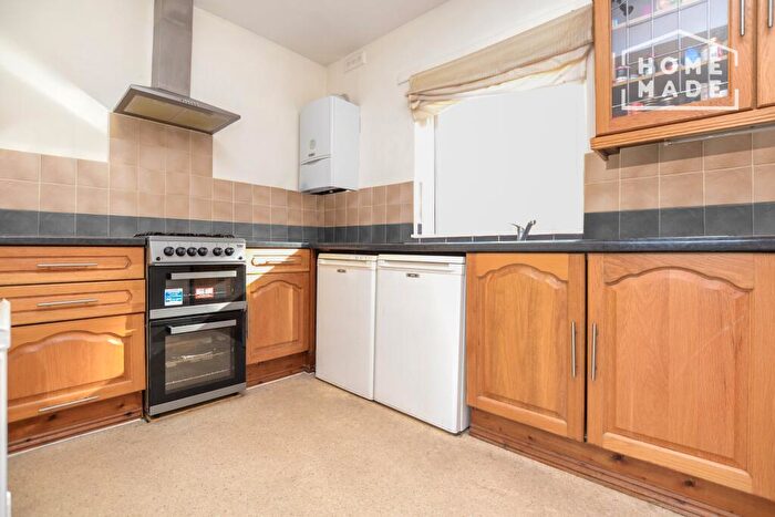 1 Bedroom Flat To Rent In Wharf Road, N1