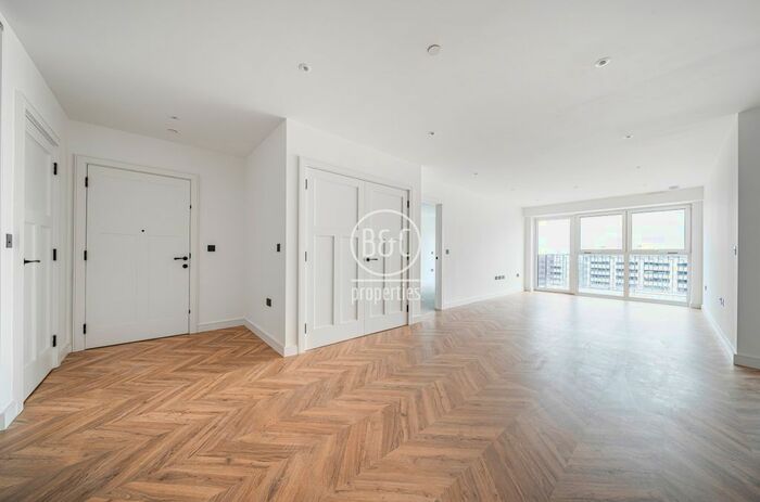 2 Bedroom Flat To Rent In Tryon House, Royal Exchange Kingston, KT1