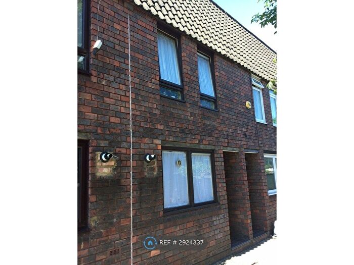 2 Bedroom Terraced House To Rent In Gilmore Road, London, SE13
