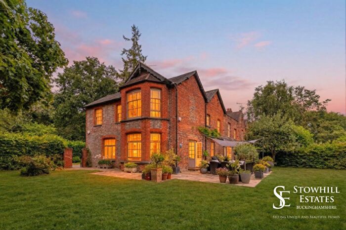 6 Bedroom House For Sale In Stoke Row Road, Henley-On-Thames, RG9