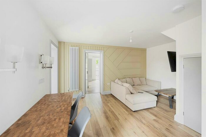 6 Bedroom House To Rent In Tilling Road, Bristol, BS10