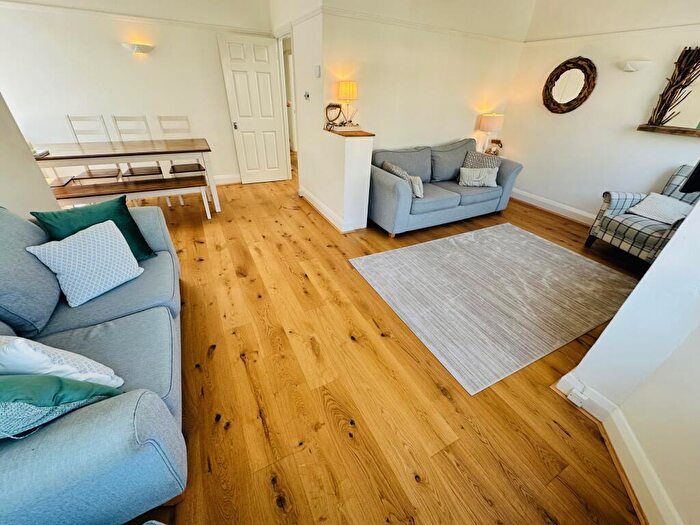 3 Bedroom Flat To Rent In St Michaels Road, Bournemouth, BH2