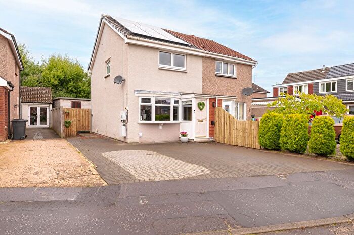 2 Bedroom Semi-Detached House For Sale In Dungoil Road, Lenzie, G66