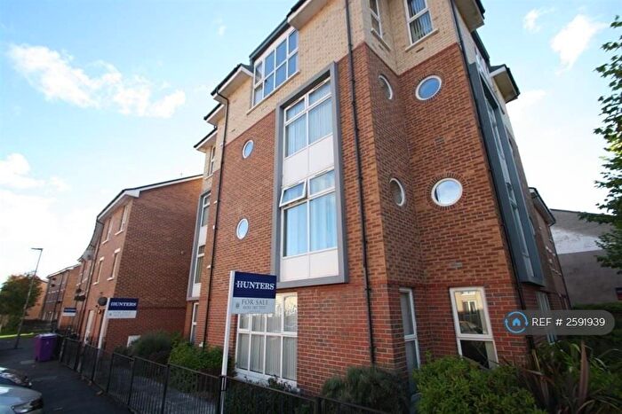 2 Bedroom Flat To Rent In Stanza Court, Liverpool, L5
