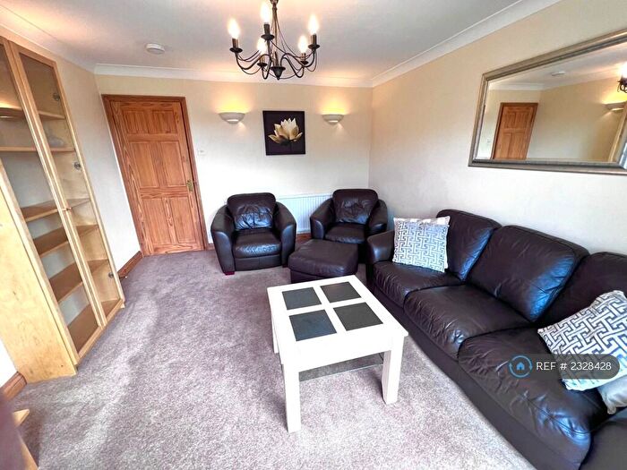 5 Bedroom Terraced House To Rent In Tippett Close, Colchester, CO4