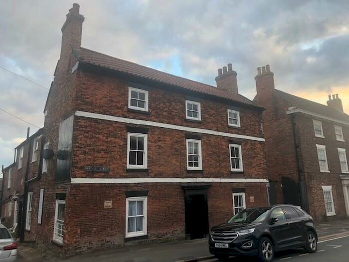 4 Bedroom Town House To Rent In Bridge Street, Brigg, DN20