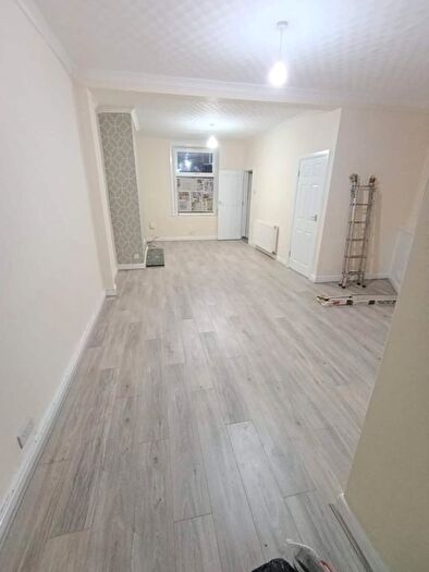 3 Bedroom Terraced House To Rent In Abinger Street, Burnley, BB10