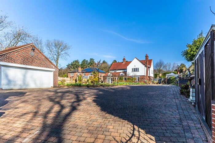 5 Bedroom Detached House For Sale In Cauldwell Road, Mansfield, NG18