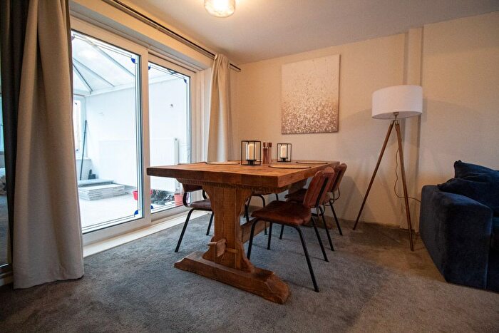 3 Bedroom End Of Terrace House For Sale In Longden Close, Bramcote, Nottingham, NG9
