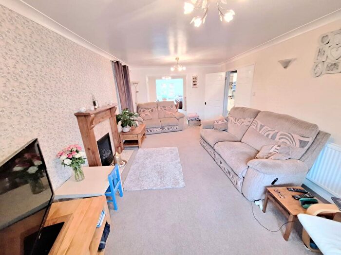 4 Bedroom Detached House For Sale In Amyas Close, Cardiff, CF11