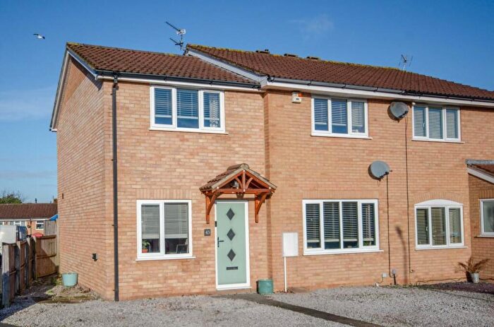 3 Bedroom Semi Detached House For Sale In Long Close, Downend, BS16