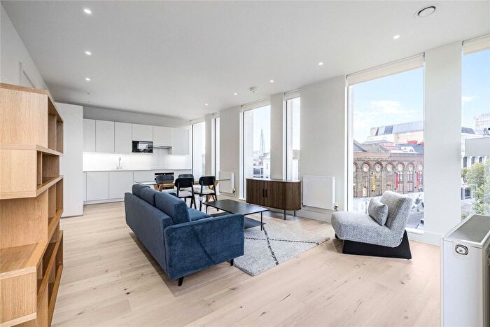 1 Bedroom Flat To Rent In Pear Place, Waterloo, London, SE1