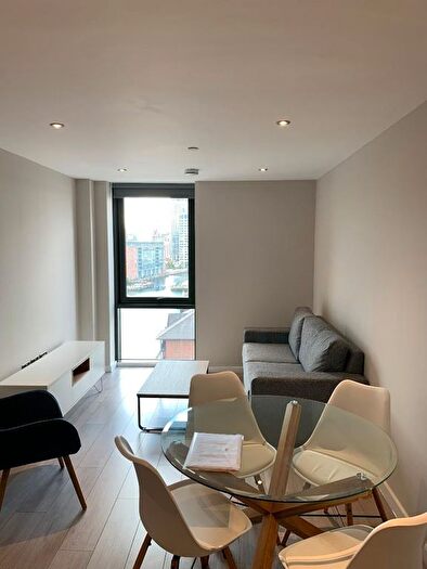 2 Bedroom Flat To Rent In Jesse Hartley Way, Liverpool, L3