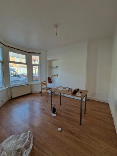 3 Bedroom Terraced House To Rent In Masterman Road, Eastham, E6