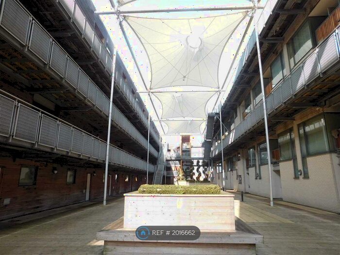 2 Bedroom Flat To Rent In Hulme High Street, Manchester, M15