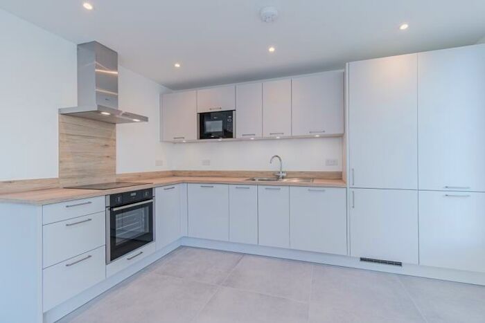 2 Bedroom Apartment To Rent In Denchworth Road, Grove, OX12