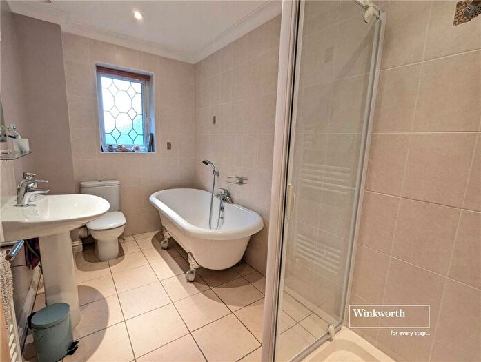 3 Bedroom Bungalow For Sale In Firshill, Christchurch, Dorset, BH23