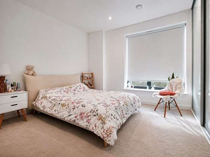1 Bedroom Flat To Rent In Earl Haig Close, Hounslow, TW4