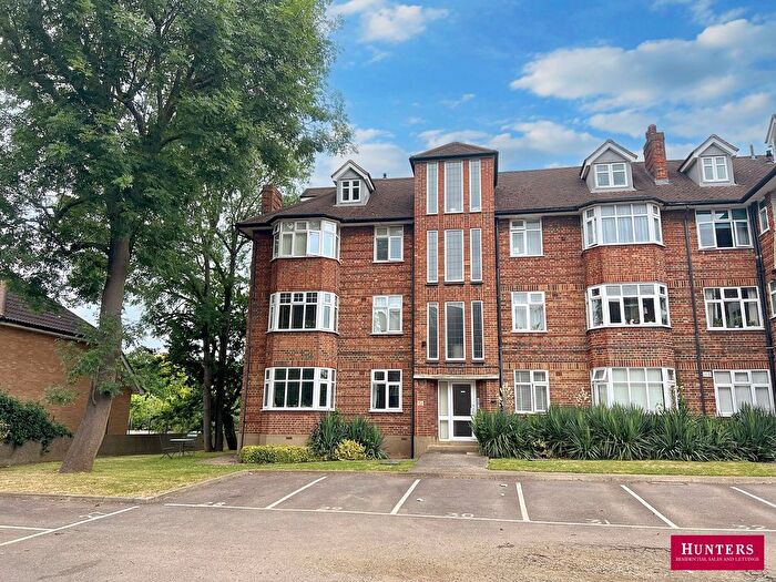 2 Bedroom Flat To Rent In Parkwood, Oakleigh Road North, Whetstone, London, Greater London, N20