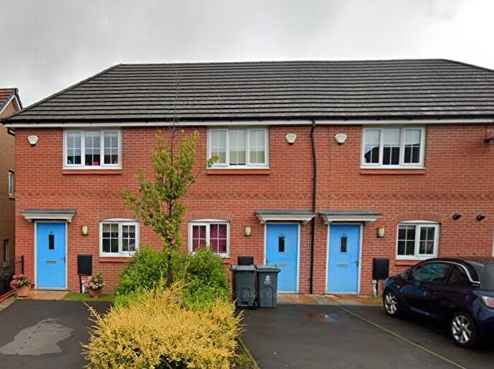 2 Bedroom End Of Terrace House To Rent In Fernhurst Street, Oldham, Greater Manchester, OL1