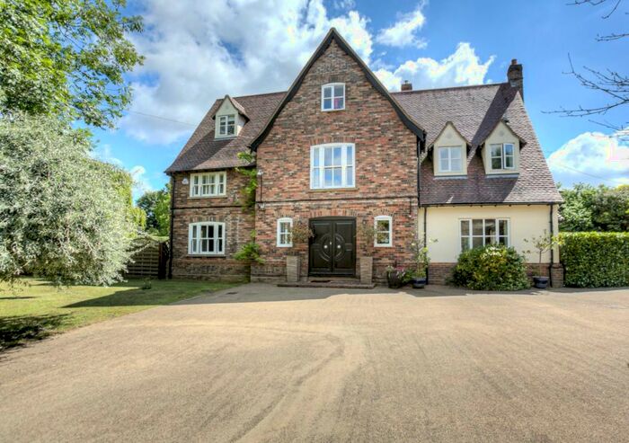 7 Bedroom Detached House For Sale In Pharisee Green, Dunmow, CM6