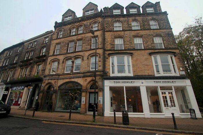 2 Bedroom Flat To Rent In Royal Parade, Harrogate, North Yorkshire, Uk, HG1