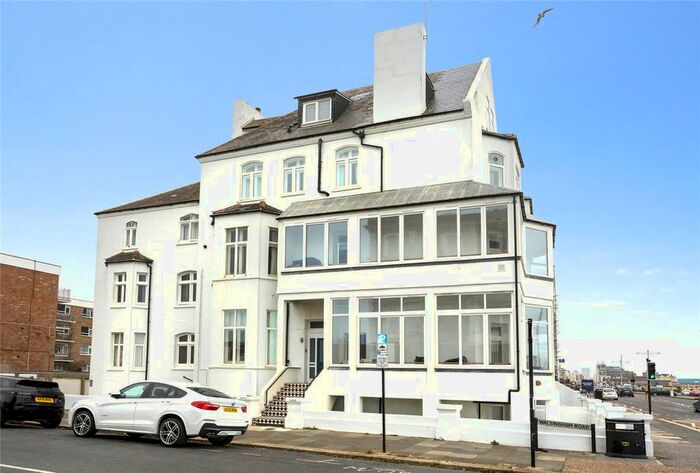 1 Bedroom Flat To Rent In Kingsway, Hove, East Sussex BN3