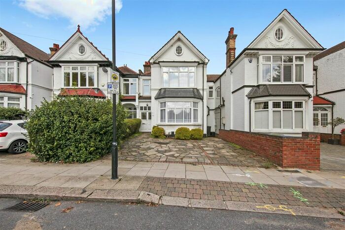 2 Bedroom Maisonette To Rent In Compton Road, London, N21