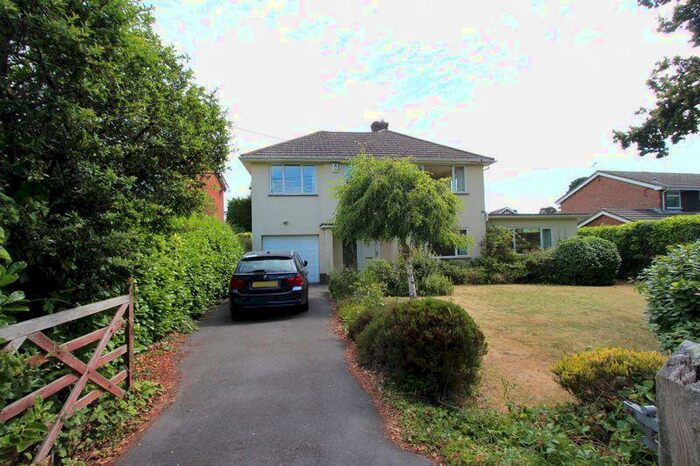 4 Bedroom Detached House To Rent In Lyon Avenue, New Milton, BH25