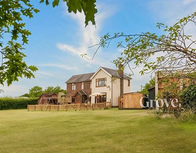 4 Bedroom Detached House For Sale In Hillcrest, Dordale Road, Bournheath, B61