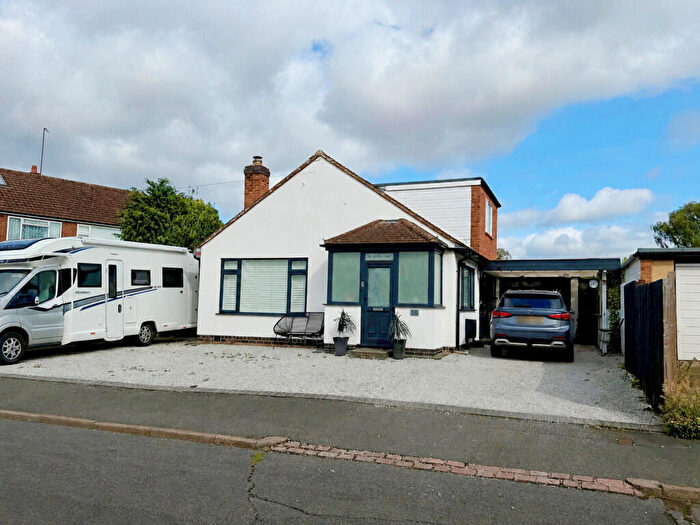 3 Bedroom Detached Bungalow For Sale In Eden Croft, Kenilworth, CV8