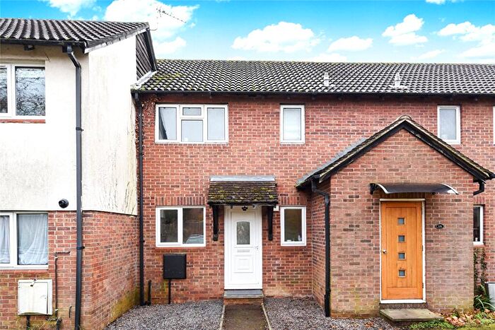 1 Bedroom Maisonette For Sale In Derrick Close, Calcot, Reading, Berkshire, RG31