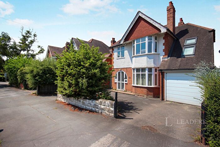 4 Bedroom Detached House To Rent In Cubbington Road, Leamington Spa, Warwickshire, CV32