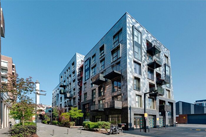 1 Bedroom Flat To Rent In Material Walk, Hayes, UB3