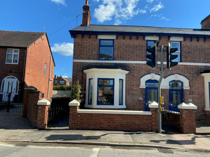 3 Bedroom Semi-Detached House To Rent In Chapel Street, Belper, DE56