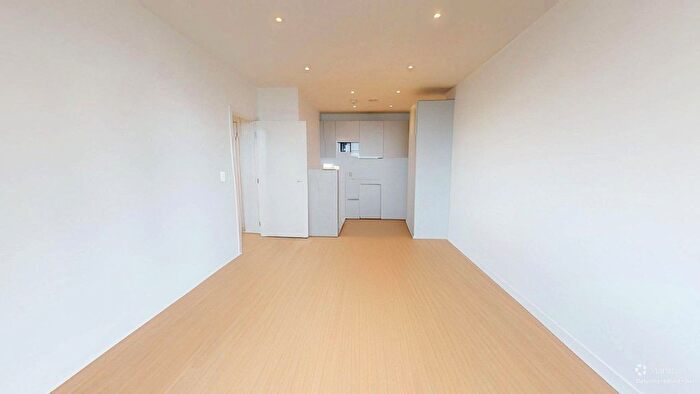 2 Bedroom Flat To Rent In Saffron Central Square, Croydon, CR0