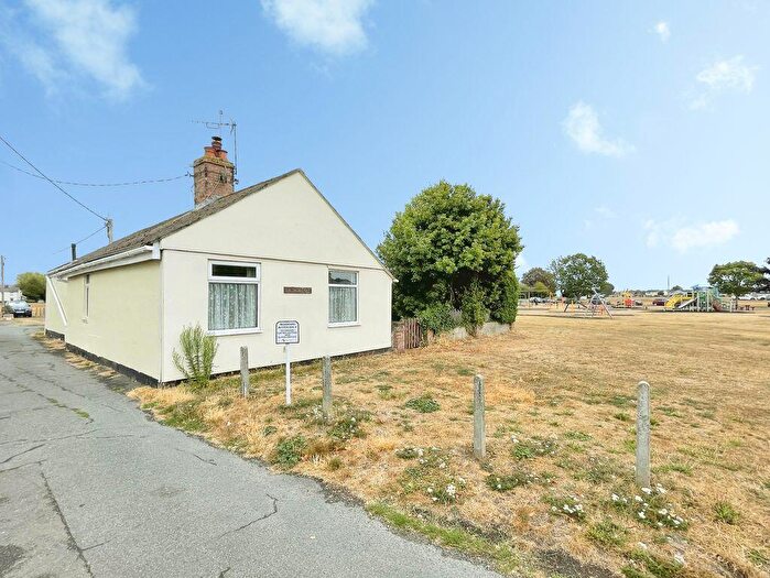 2 Bedroom Bungalow For Sale In The Path, Great Bentley, CO7